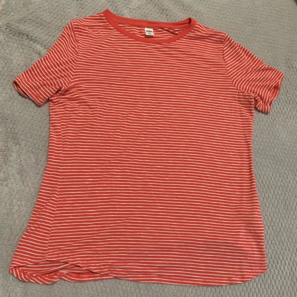 Old Navy Red & White Flowy Tee